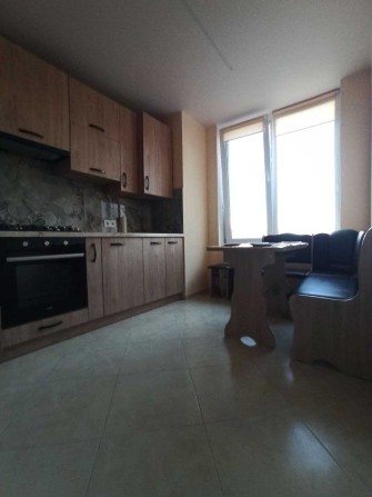 Оренда квартири в новобудові 300$ - фото 1