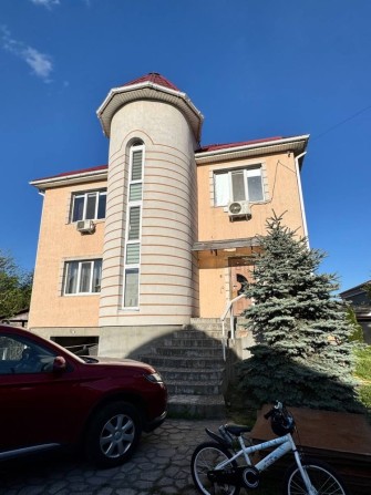 Аренда дома 273 кв на Садовой, Богатырская, Оболонь - фото 1