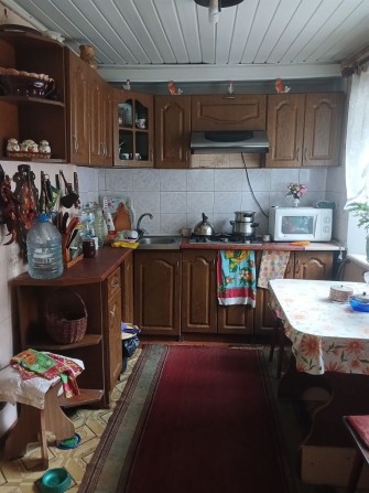 Здається невеличкий будинок на Правому березі для родини - фото 1