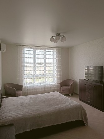 Сдам новую  1 квартиру Акварели- 2 - фото 1