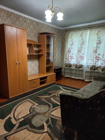 Сдам 2х комнатную на Содружества - фото 1