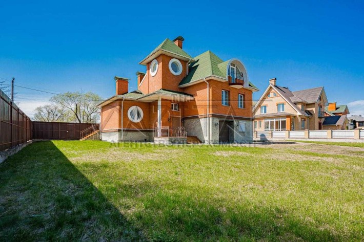 метро Бориспільська. Будинок 4к, 280 м2. Вихід на озеро. 18 сот. Гараж - фото 1