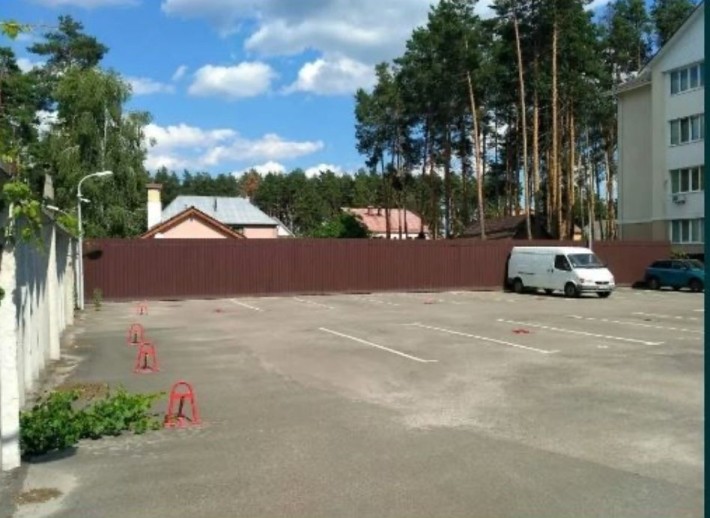Оренда парковочного місця м. Ірпінь вул. Лісова 4 - фото 1