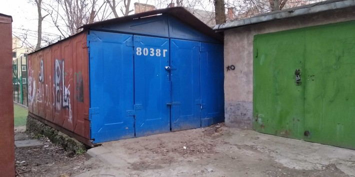 Сдам металлический гараж на ул Рабочая-Кедрина. - фото 1