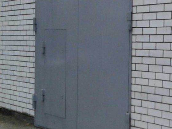 Сдам капитальный гараж, участок Днепр