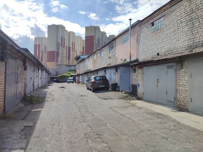 Здається в оренду цегляний гараж у ГСК "Квітневий" ЖК Варшавський - фото 1