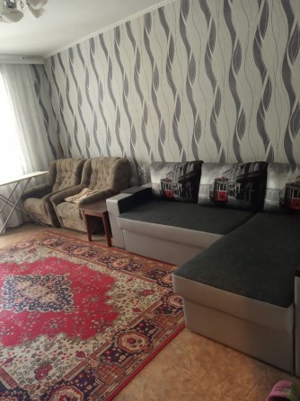 Продам 1-ком Левый Берег АОгаз 44м 5этаж мебель и техника - фото 1