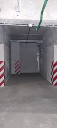 Паркомісце бокс підземний паркінг ЖК Сонячна Брама - фото 1