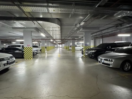 Сдам паркоместо/паркинг долгосрочно Каманина 16/А, 45 Жемчужина Одеса