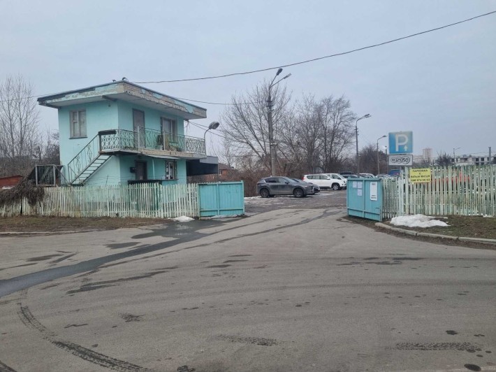 Здам в оренду паркомісця на вул. Чорнобильська, Осіння, від власника - фото 1