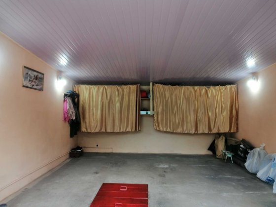 Продается гараж по вул. Прилуцька  свитло вода погреб Оличное состояни Нежин