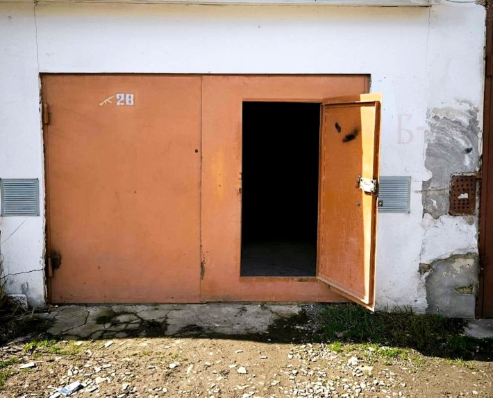 Продам гараж 5000$ Філармонія Центр міста Провулок Гагаріна 12 - фото 1