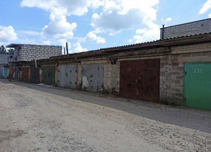 Продам гараж в ГК Автомобілист з підвалом на весь гараж - фото 1