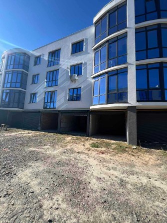Продам гараж Ирпень жк Ибис сухой в доме - фото 1