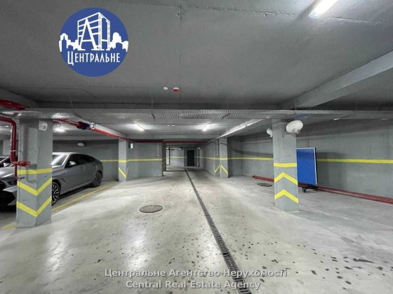 Продаж паркомісця Черновцы