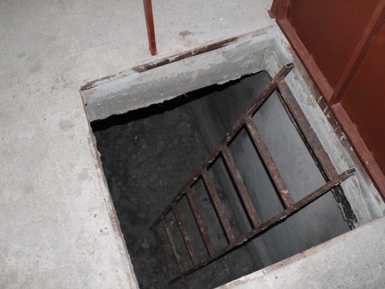 продаємо гараж з підвалом на Вишеньці Винница