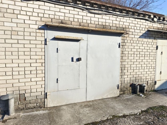 Продаж капітального гаража у Хортицькому р-ні (біля 14 Жовтня 9) - фото 1