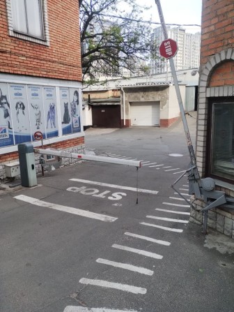 Продам або здам в оренду підземний гараж ,Печерськ,вул Міхновського 16 - фото 1
