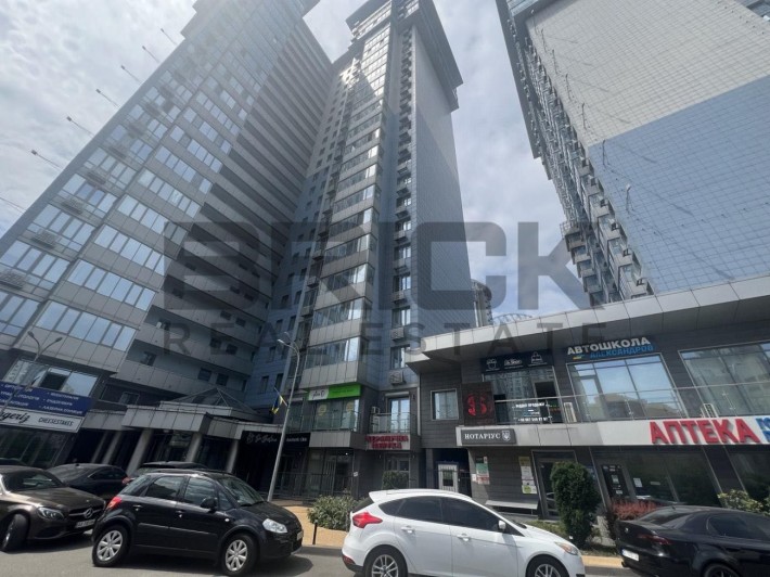 Паркомісце, Рівер Стоун, River Stone 15.8м2, Трускавецька 6б, без % - фото 1
