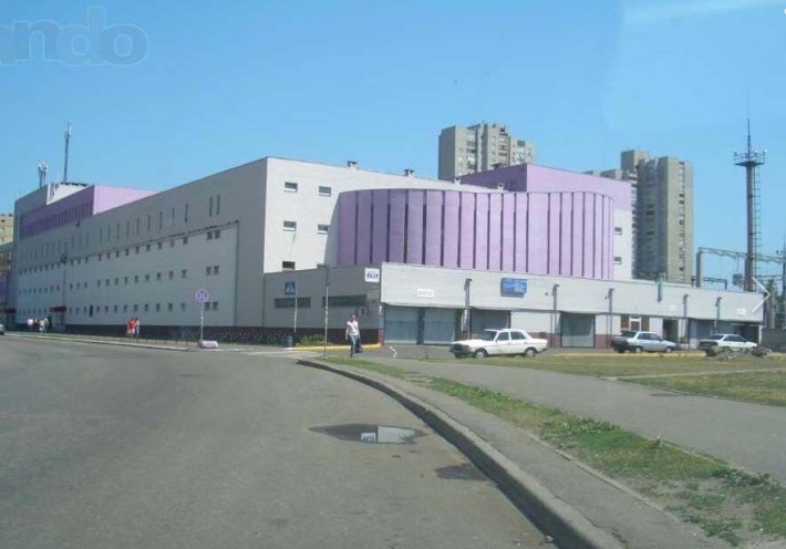 Гараж біля метро Харківська - фото 1