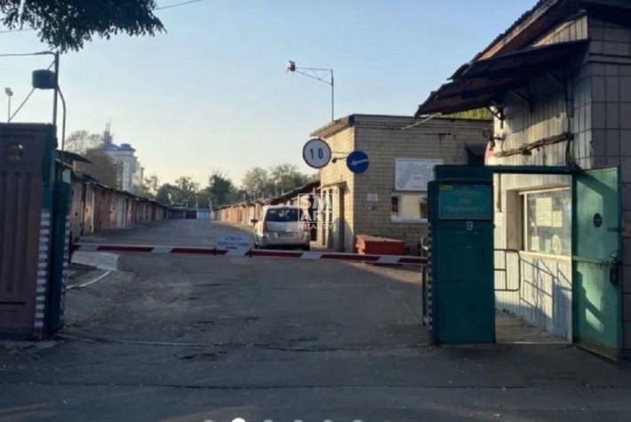 Продаю капітальний гараж Печерськ - фото 1