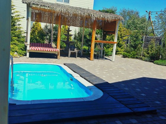 Комплекс для отдыха с бассейном и баней свободен с 7 сентября Чорноморськ