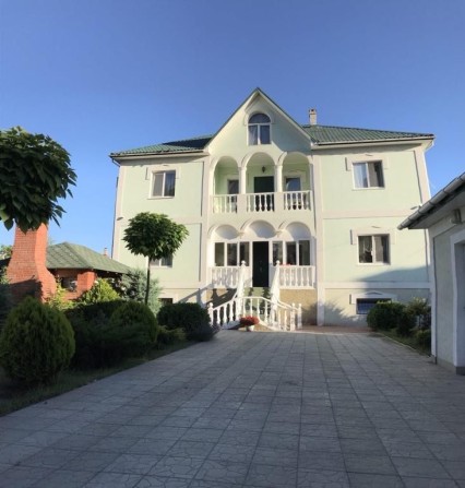 Сдам отдыхащим в Черноморске комфортабельные номера в частном  доме - фото 1