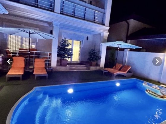 Новый стильный   дом с бассейном Одеса