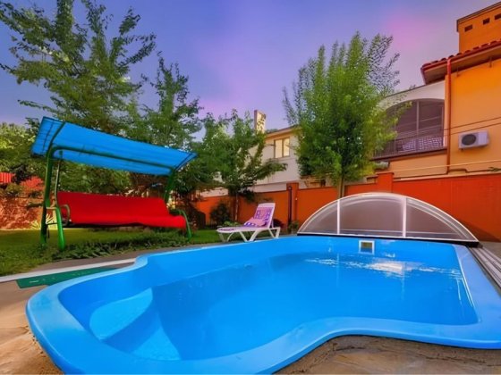 Сдам посуточно стильный дом красивый дворик бассейн 8 фонтана Аркадия Одеса