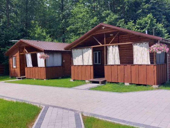 Гостинна садиба "БЛИЗНЮКИ",Озеро, Соловичі , відпочинок біля озера, Соловичі