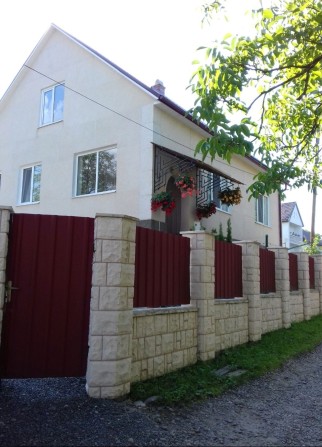 Здається будинок - фото 1