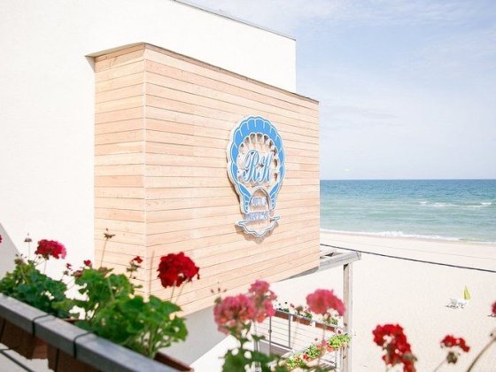 Вилла на берегу моря Каролино-Бугаз