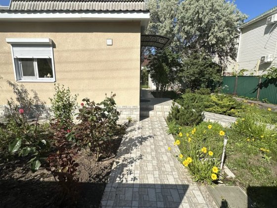 Будинок у самісінького моря Каролино-Бугаз