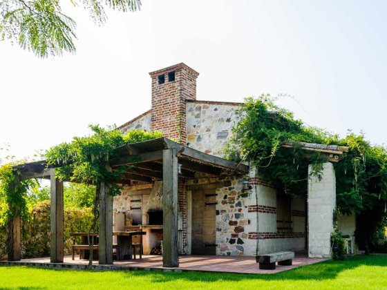 Будинок, Шато, Вілла,  дача. для відпочинку на березі моря Санжейка