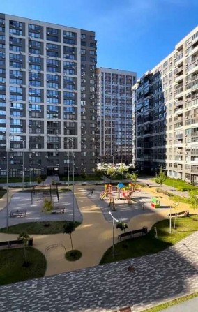 Продаж 2-кімнатної квартири в ЖК Варшавський Мікрорайон, на просп. Європейського Союзу (Правди), 41  - фото 1