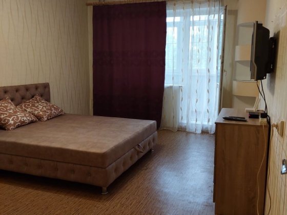 1 ком кв. 11мкр. Левый берег. Каменское