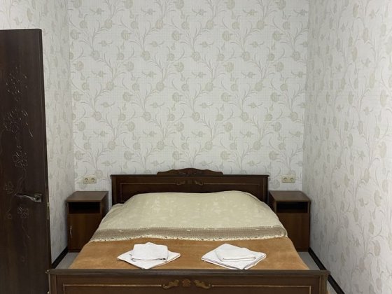 Квартира з басейном  подобово Чорноморськ Черноморск