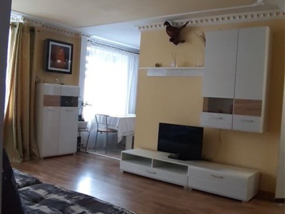 Квартира подобово 2-х кімнатна в центрі