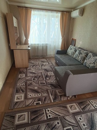 Сдам двухкомнатную квартиру в аренду посуточно г.Славянск - фото 1
