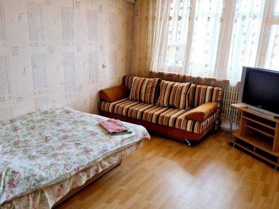 Здам подобово 1 кім. квартиру в Чугуєві. Чугуев