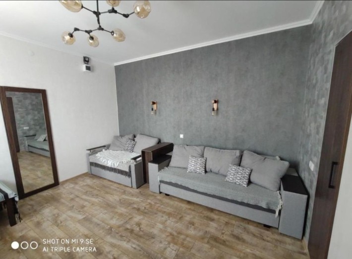 Подобова оренда квартири студії біля парку Шевченка - фото 1