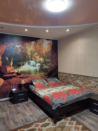 шгКвартира посуточно/ почасово. 97кв. 450 грн полные сутки! - фото 1