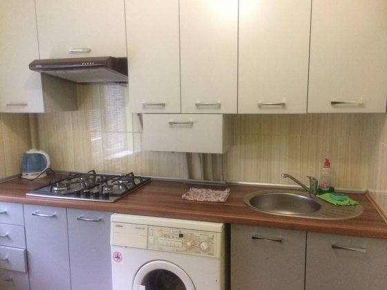 Оренда подобово в центрі міста (проспект Свободи, 33) Ужгород