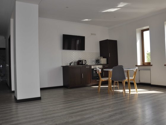 Посуточно  квартира  евротрешка   центр  Мира 21 Чернигов