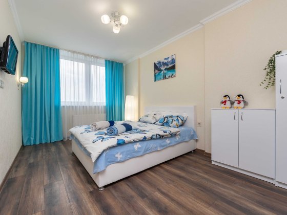 2-к квартира посуточно подобово метро Нивки Сирець, вул Салютна Киев