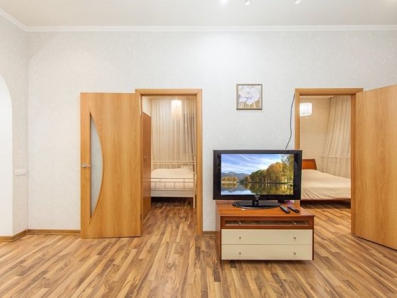 Посуточно Киев3-х,центр,парковка,метро.Ботаник Тауэр,7 сп. Киев