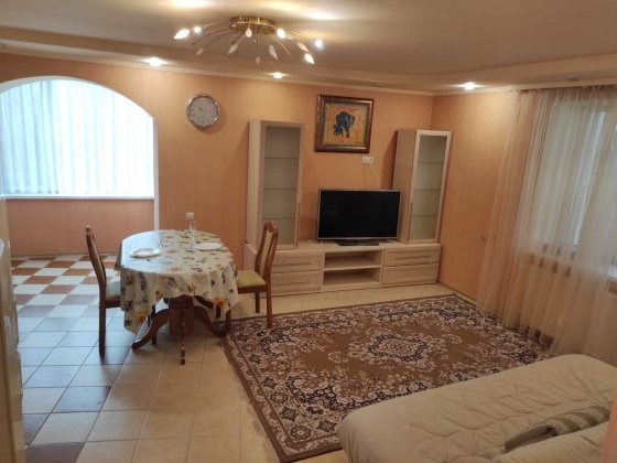 Поділля, лік. Ющенка, госпіталь, 2кімнатна, вул Зодчих42 Винница