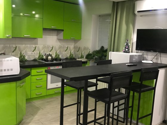 Посуточно и почасово Маяковского 4 а Київ