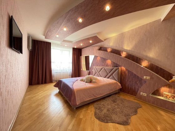 Подобова оренда 3-х кімнатної квартири на Поділлі Винница