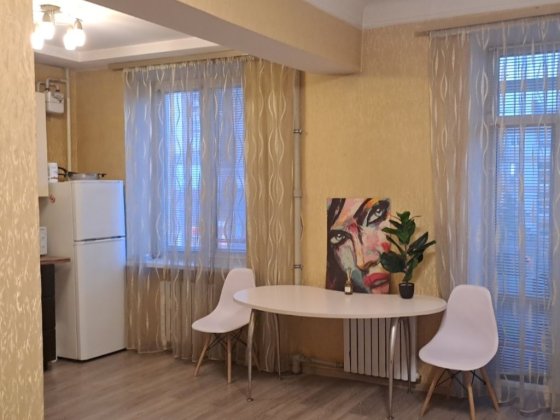 1-2 кім подобово погодинно  4 спал.місця пр.Слобожанський/вул.Калинова Днепр